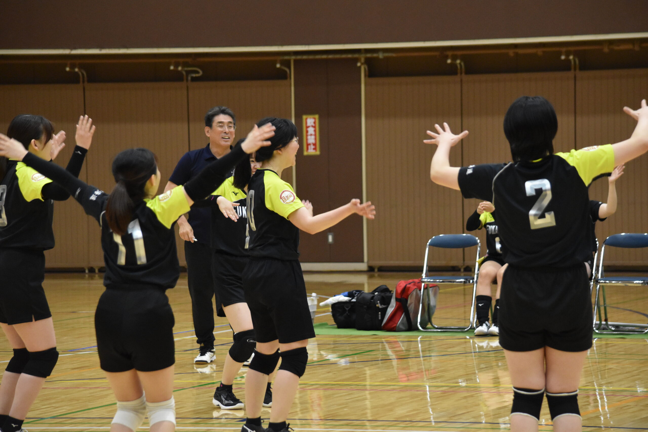 【第46回全道女子バレーボール大会速報⑦】〈決勝トーナメント準決勝①〉旭川市職労ー深川市職労～深川が決勝進出！